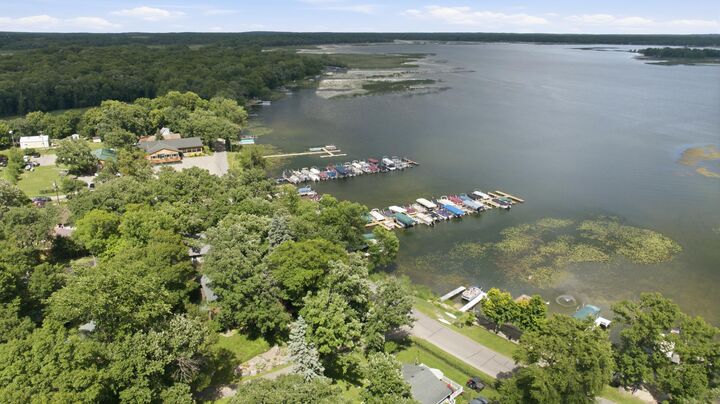Property Photo: 13117 Bayview Road MN 55382