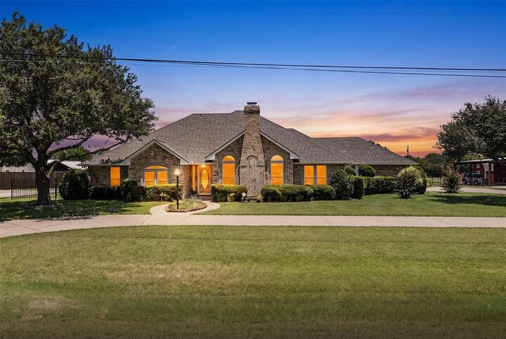 Property Photo:  519 Hiwasee Road  TX 75165 
