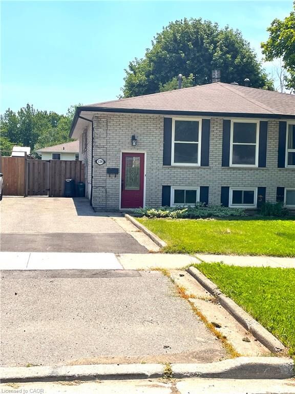 Property Photo:  126 McCraney Street W  ON L6H 1H6 
