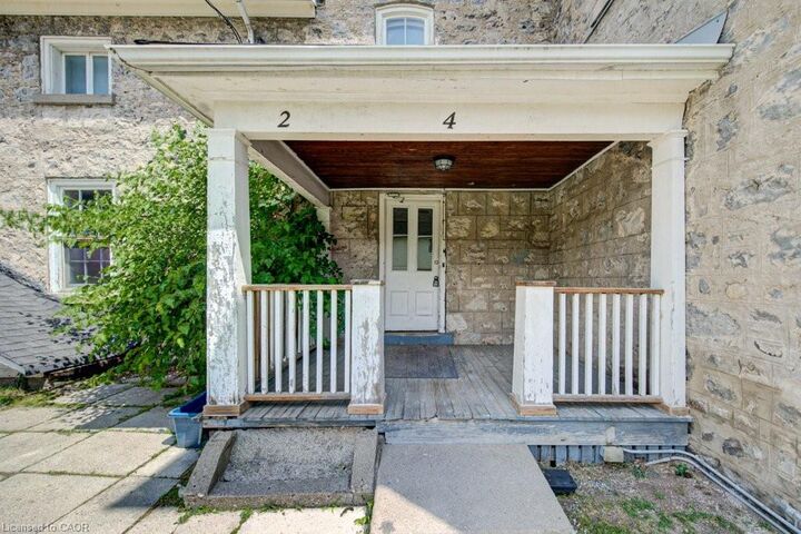 Property Photo:  45 Fraser Street 2  ON N1S 1P7 