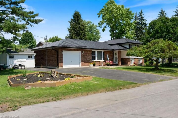 Property Photo:  25 Lakeview Avenue  ON N0A 1N8 