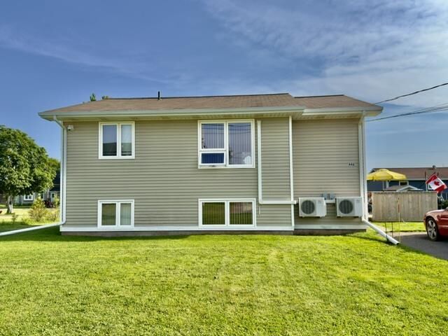 446 Maddix Crescent — photo 1