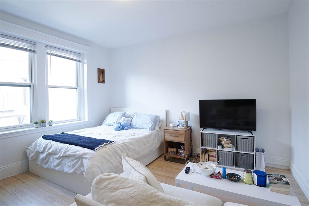 Property Photo:  15 Park Dr 28  MA 02215 