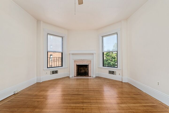 Property Photo:  9 Buswell Stret 2R  MA 02215 