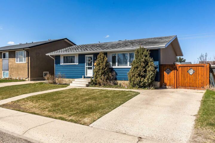 Property Photo: 116 19 Street NE AB T1C 1B1