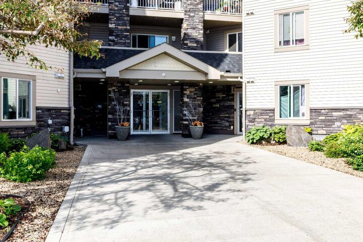 Property Photo:  60 Lawford Avenue 404  AB T4R 3E9 