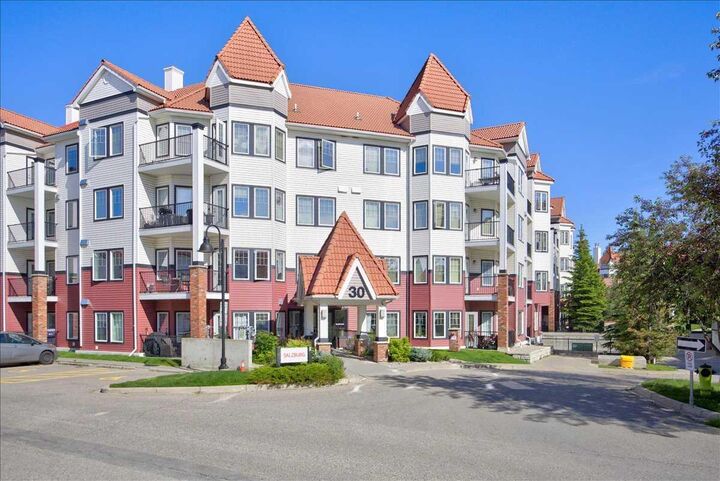 30 Royal Oak Plaza NW 218 — photo 1