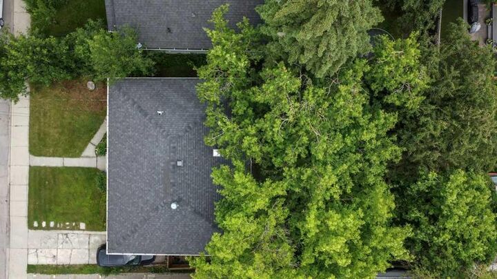 Property Photo: 2216 19 Street SW AB T2T 4W9