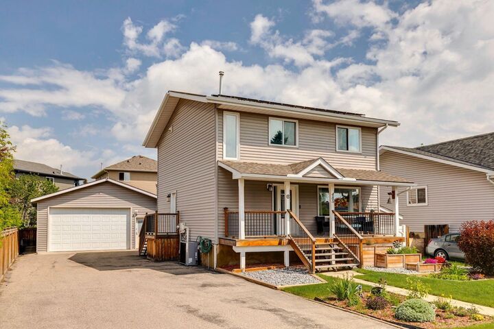 Property Photo: 485 Big Springs Drive SE AB T4A 1A3