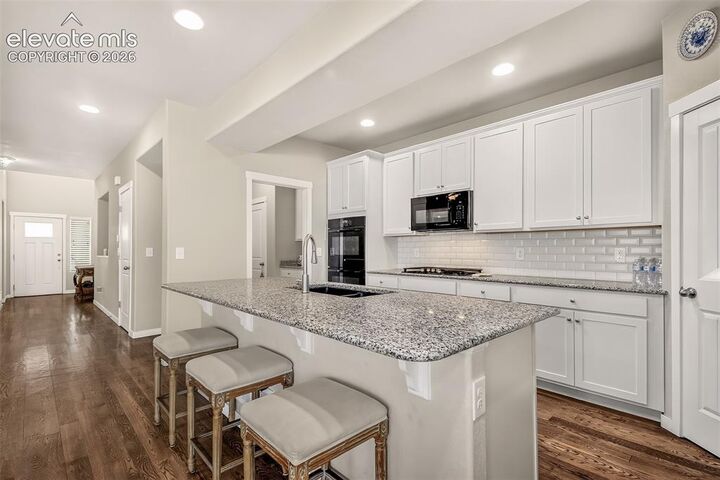 Property Photo:  1620 Little Overlook Street  CO 80910 