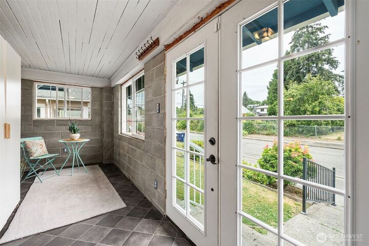 Property Photo:  1512 S Oakes Street  WA 98405 