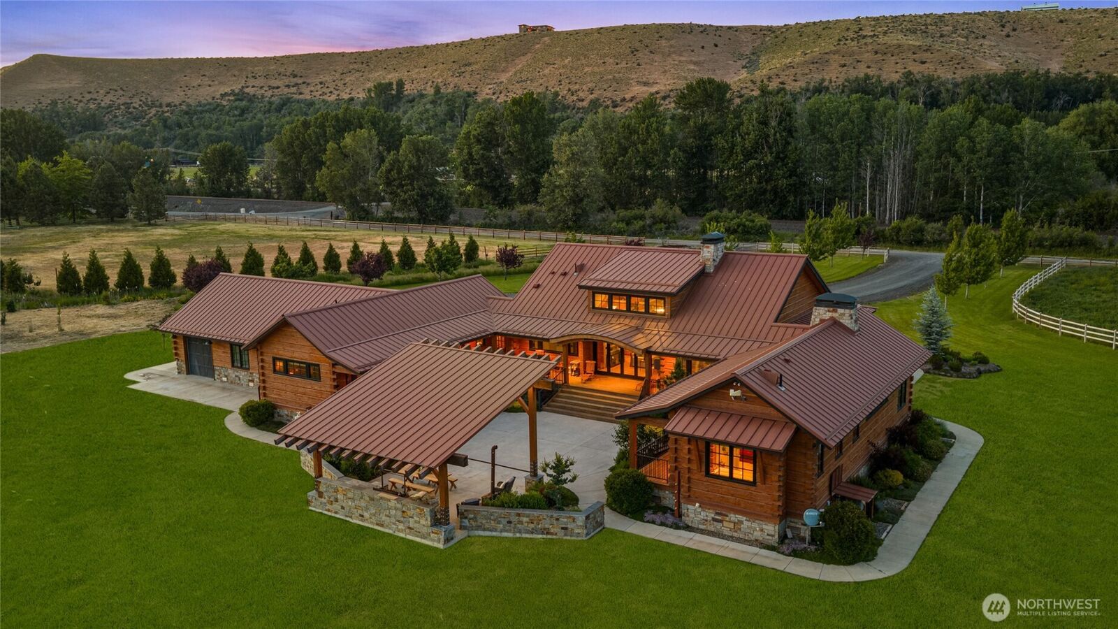 Property Photo: 3122 McManamy Road WA 98926
