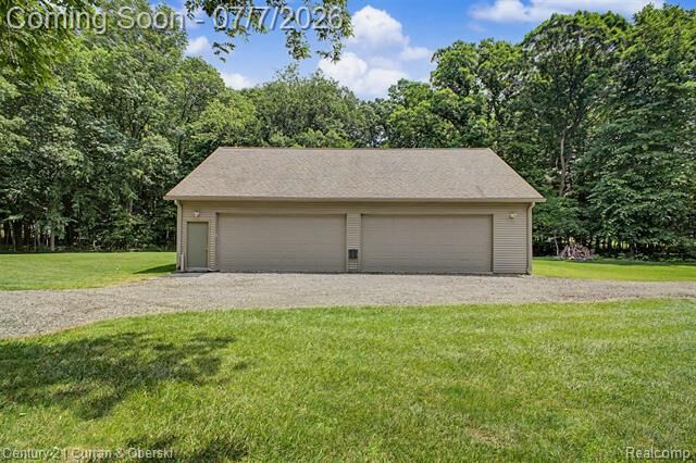 Property Photo: 11349 Philway Court MI 48114