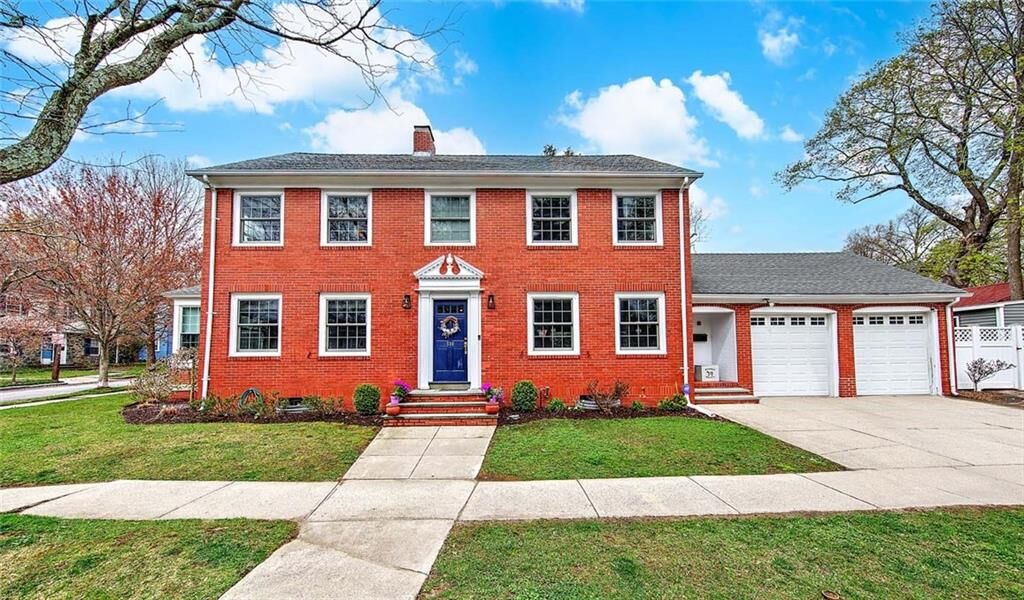 Property Photo:  500 Elmgrove Avenue  RI 02906 