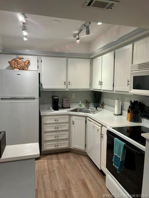 Property Photo:  2600 S Kanner Highway U10  FL 34994 