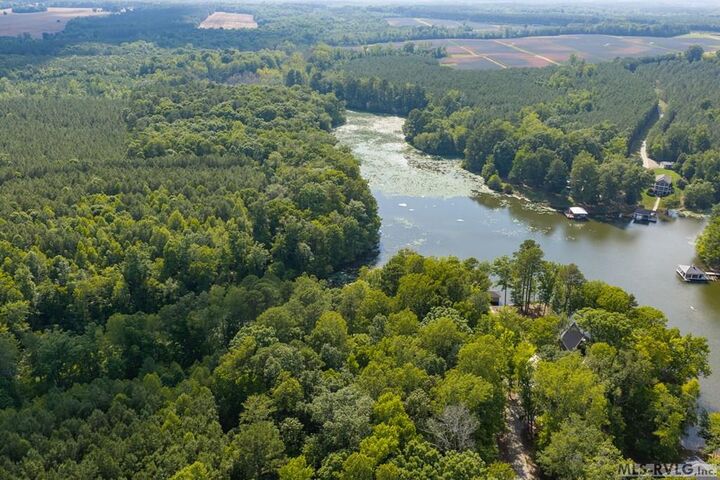 Property Photo:  13R Hallock Ct  NC 27551 