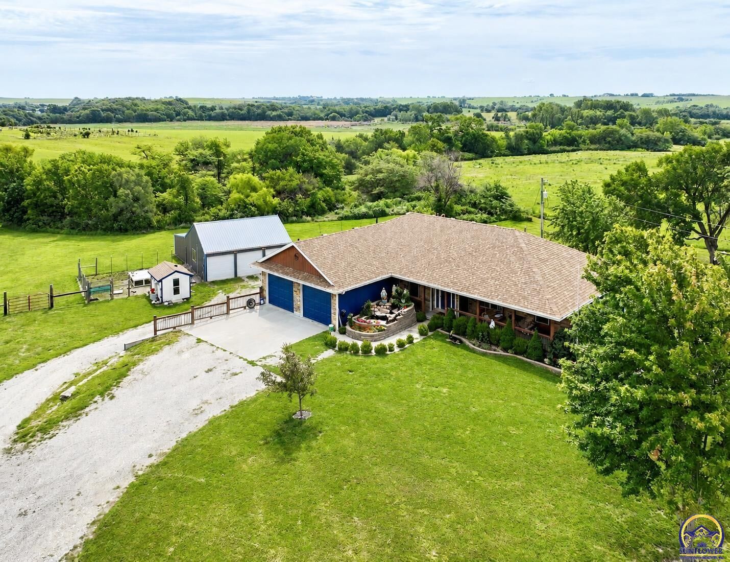 Property Photo:  17320 C Rd  KS 66418 