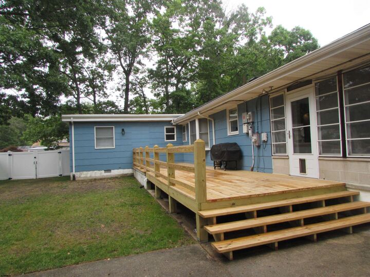 Property Photo:  27 Poplar Ave  NJ 08234 