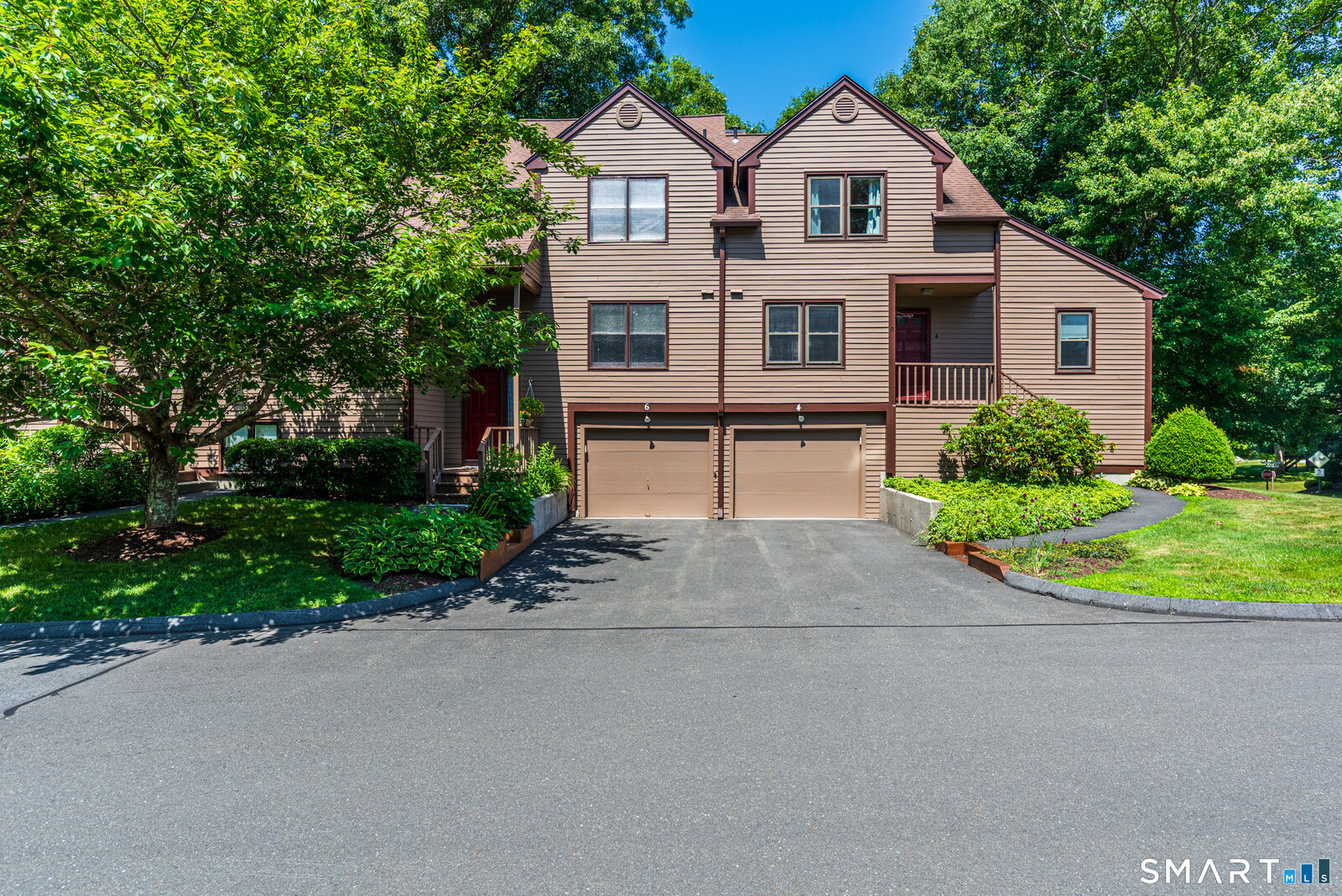 Property Photo:  6 Rolling Ridge Road 6  CT 06468 