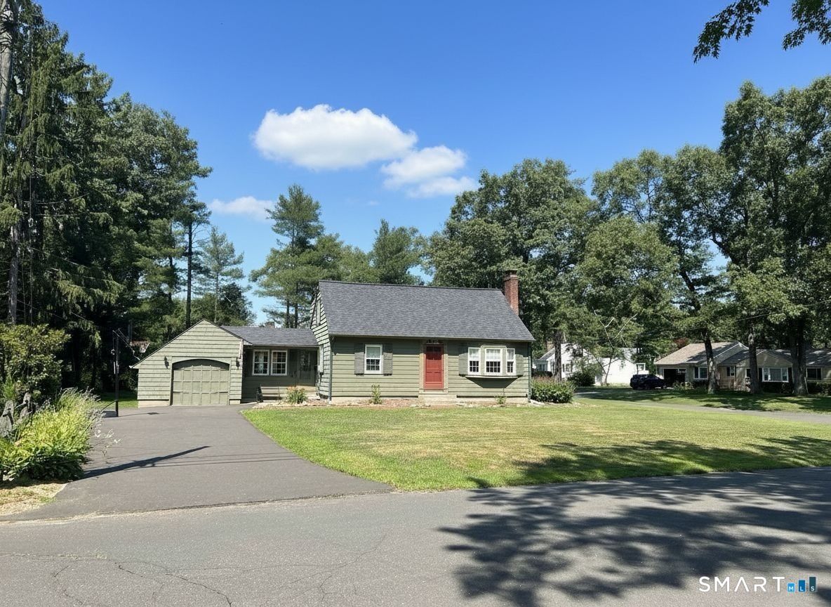 Property Photo: 17 Carver Circle CT 06070