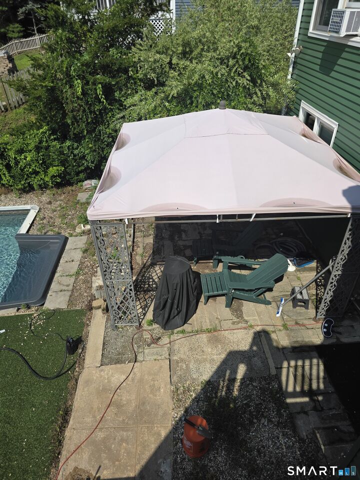 Property Photo:  79 Little Brook Drive  CT 06111 