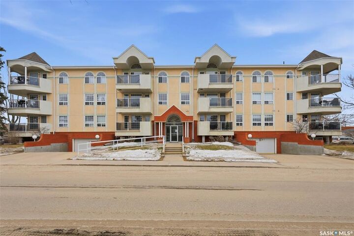 Property Photo:  1700 Main Street E 208  SK S7H 5S1 