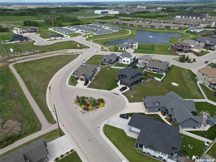 Property Photo:  742 32nd Street W  SK S6W 0A3 