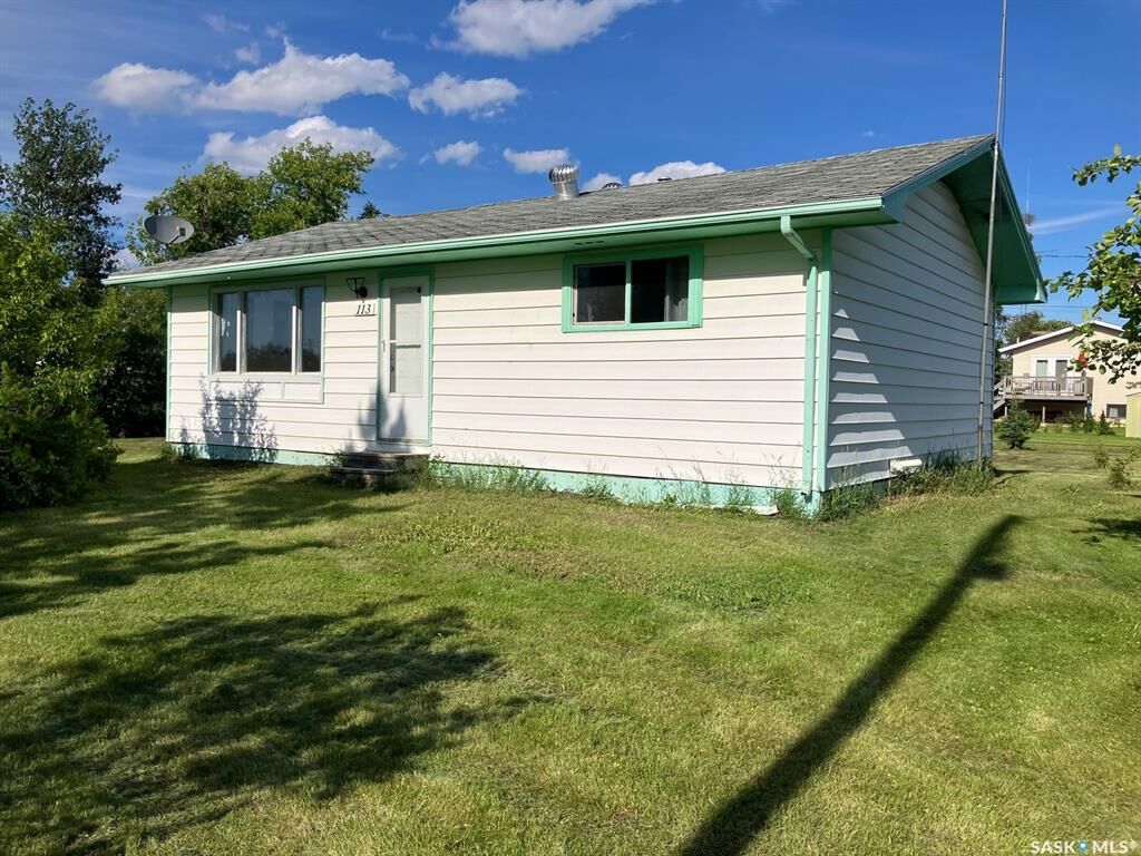 Property Photo:  113 1st Street W  SK S0J 2J0 