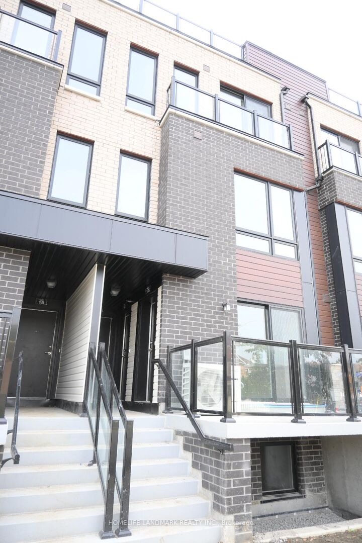 Property Photo:  235 McLevin Avenue 13  ON M1B 0E8 