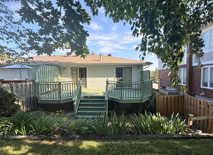 Property Photo:  170 Cloverbrae Crescent  ON P1A 4J3 