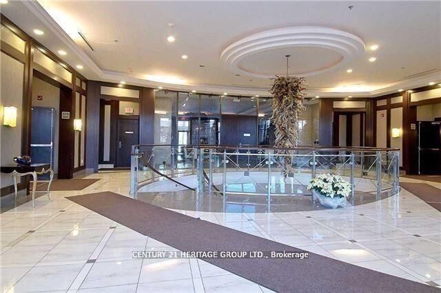 Property Photo: 135 Wynford Drive 1108 ON M3C 0J4