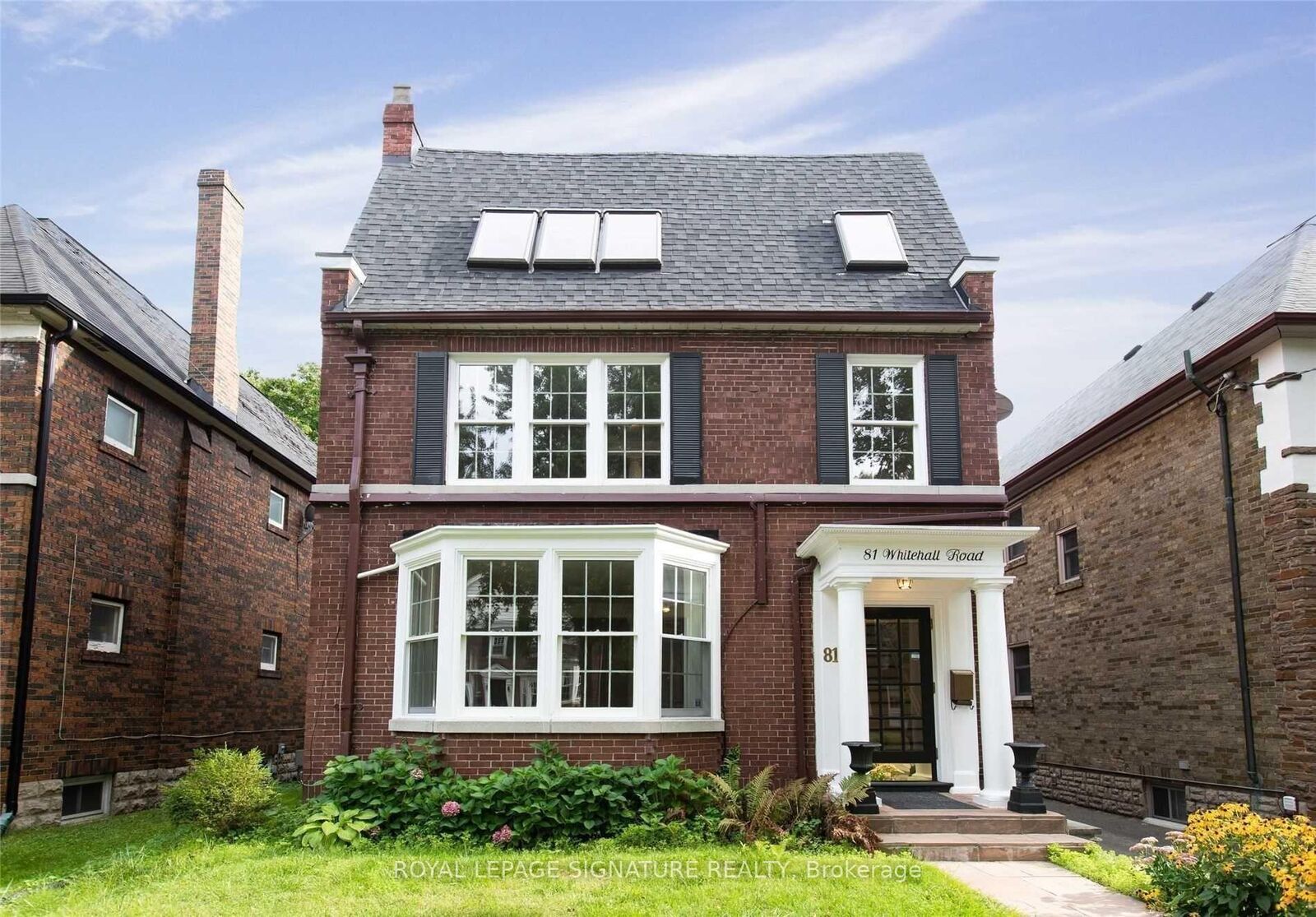 Property Photo:  81 Whitehall Road Main  ON M4W 2C8 