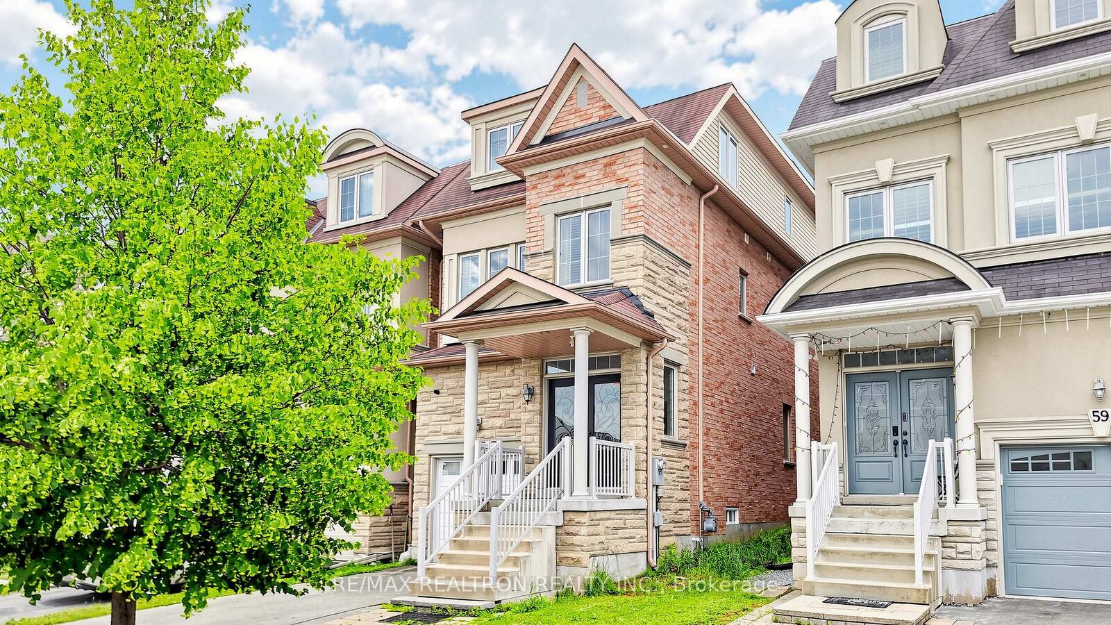Property Photo: 55 Bristlewood Crescent ON L4J 9K9