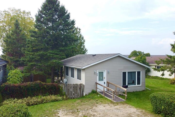 302694 Douglas Street 55 — photo 1