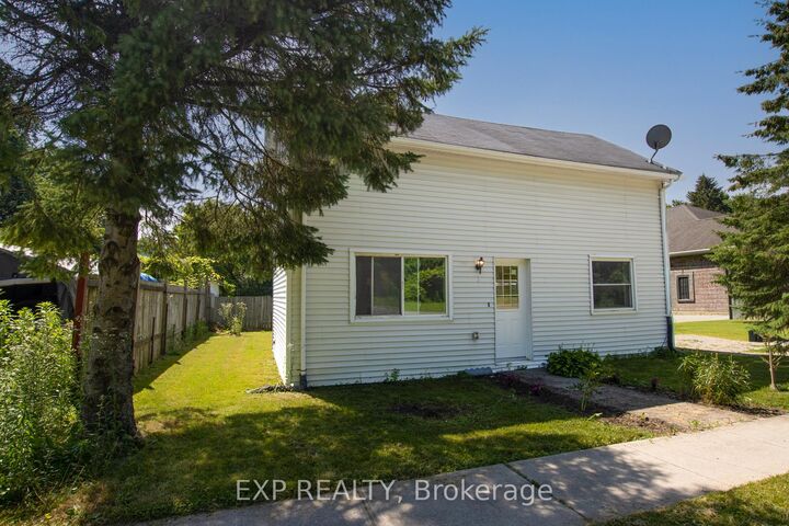 Property Photo:  190 Munroe Street  ON N0L 2P0 