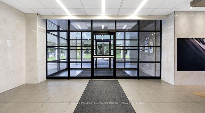 Photo de la propriété:  21 Welsford Gardens 207  ON M3A 2P6 