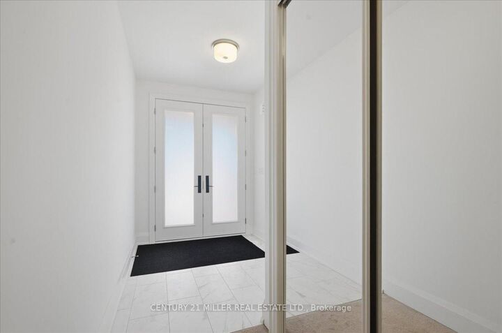 Property Photo: 3433 Preserve Drive ON L6M 5S1