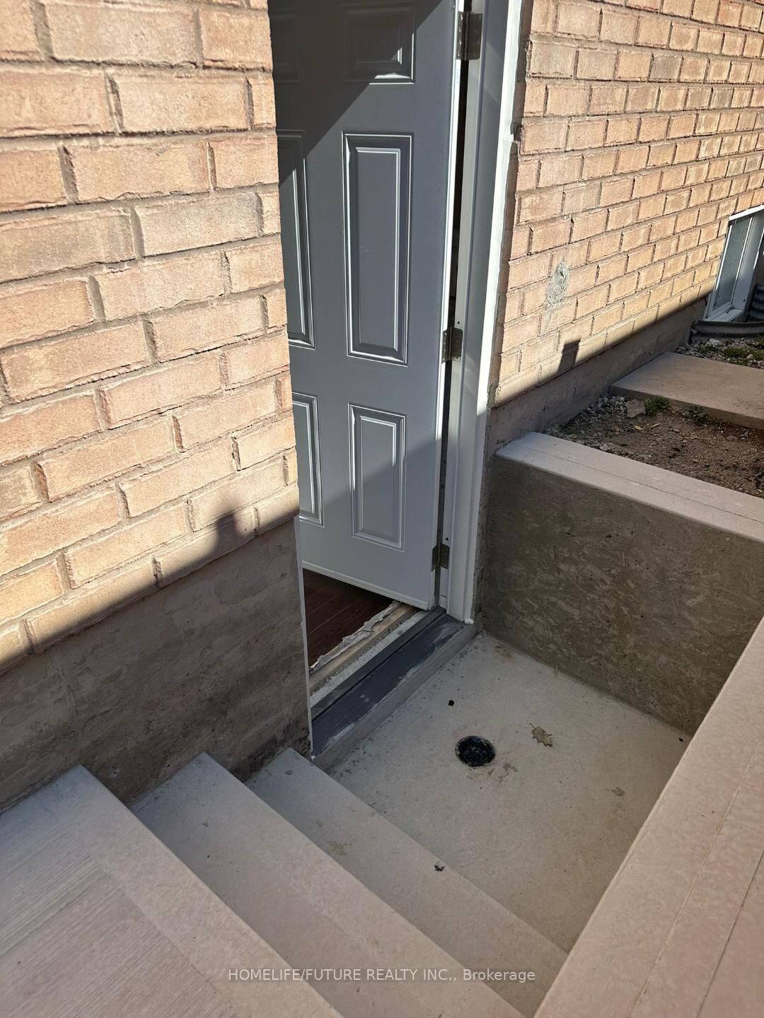 Property Photo: 11 Clair Avenue Bsmt ON L1M 2G8