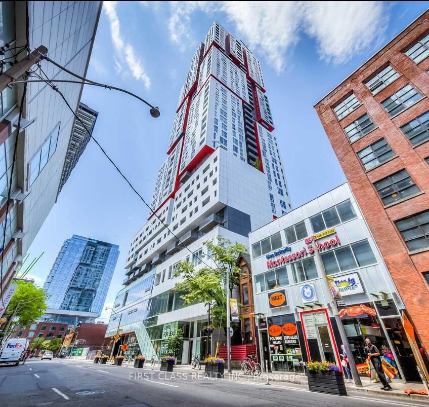 Property Photo: 318 Richmond Street W 3309 ON M5V 1X2