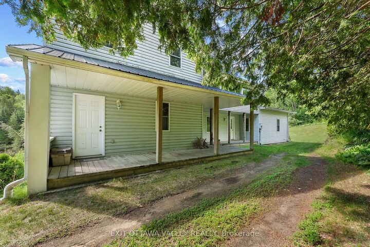 Property Photo: 162 Highway No. 28 N/A ON K0H 1L0