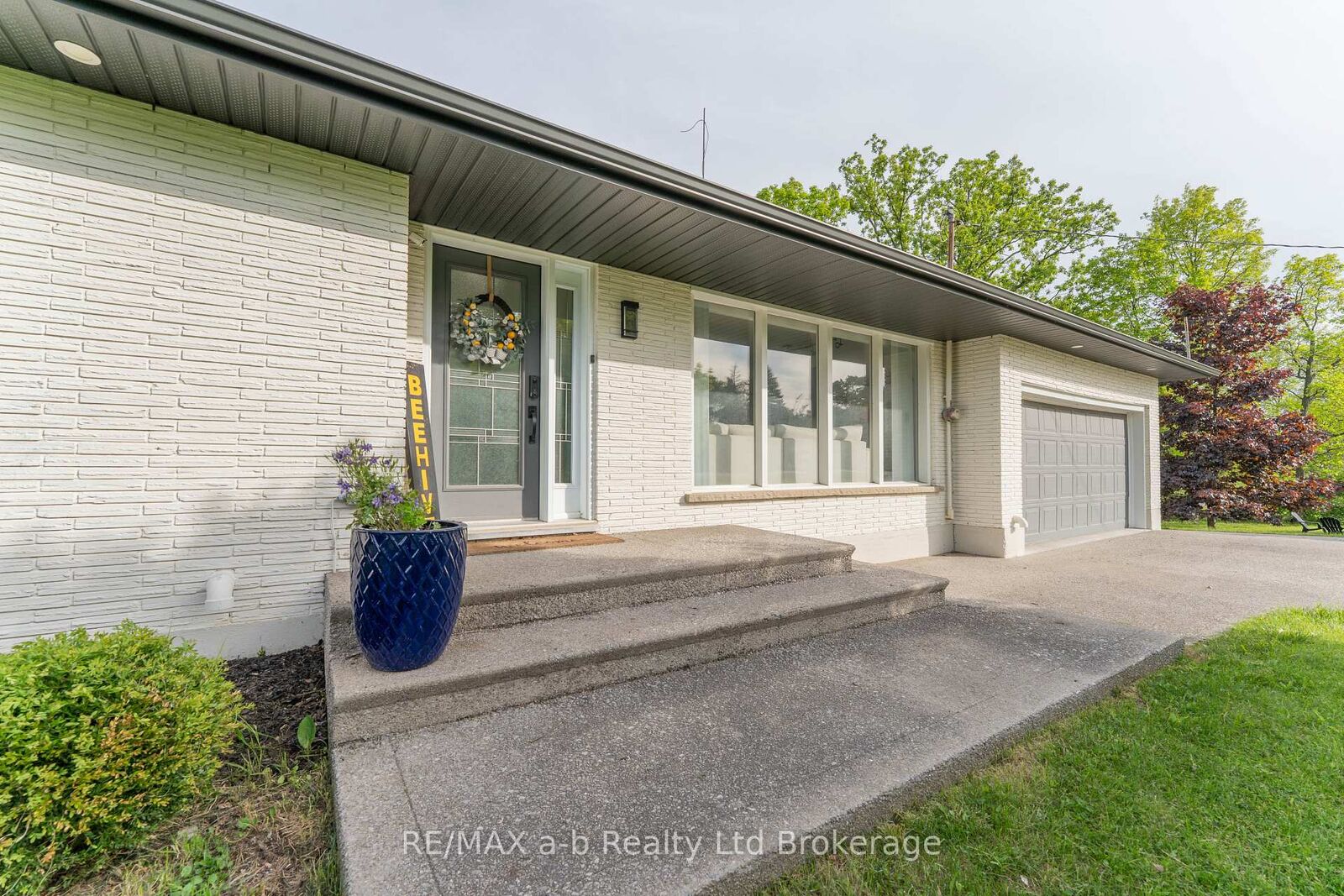 Property Photo:  56229 Talbot Line  ON N4G 4G8 