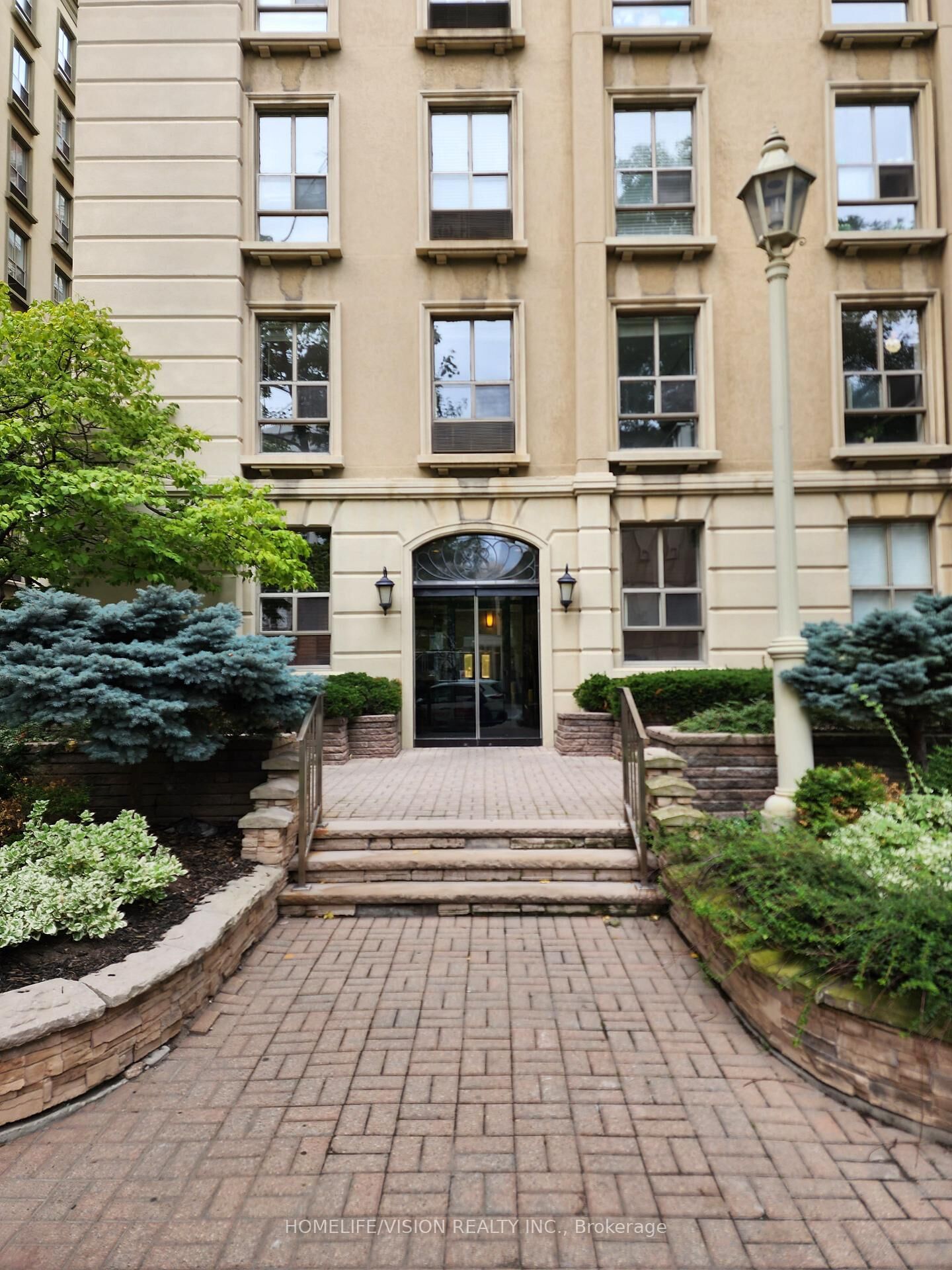 Property Photo:  88 Charles Street E 211  ON M4Y 2W7 