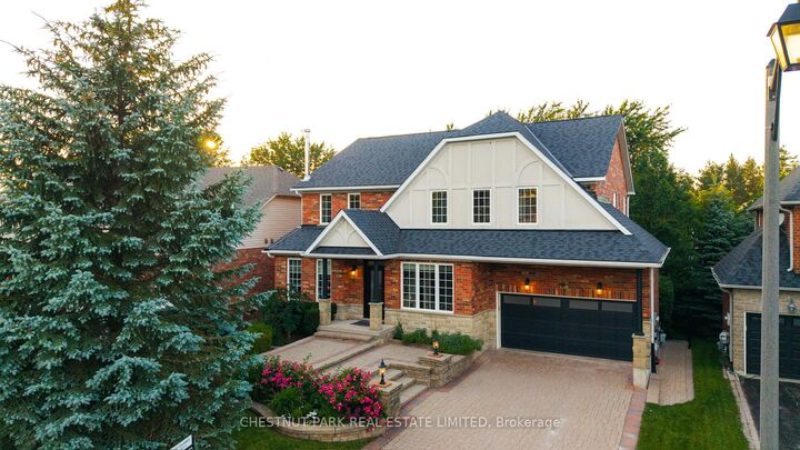 8 Cyril Richardson Court — photo 1