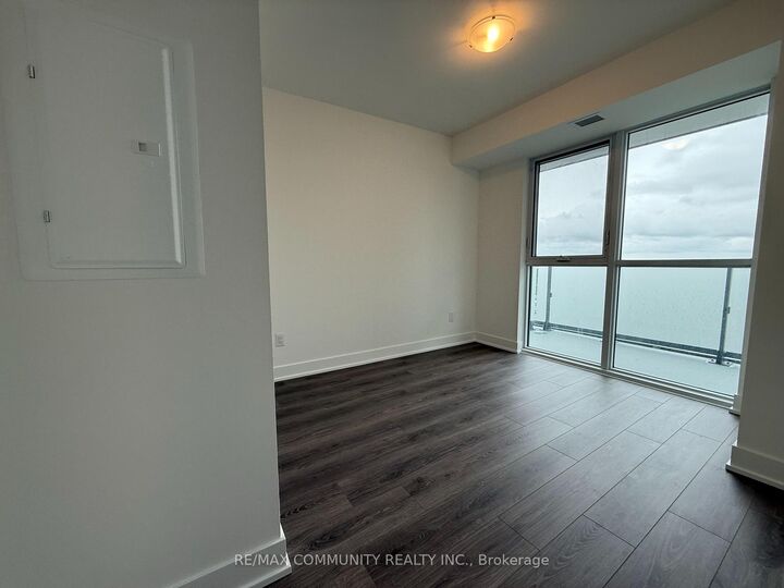 Property Photo: 2545 Simcoe Street 1110 ON L1L 0W3