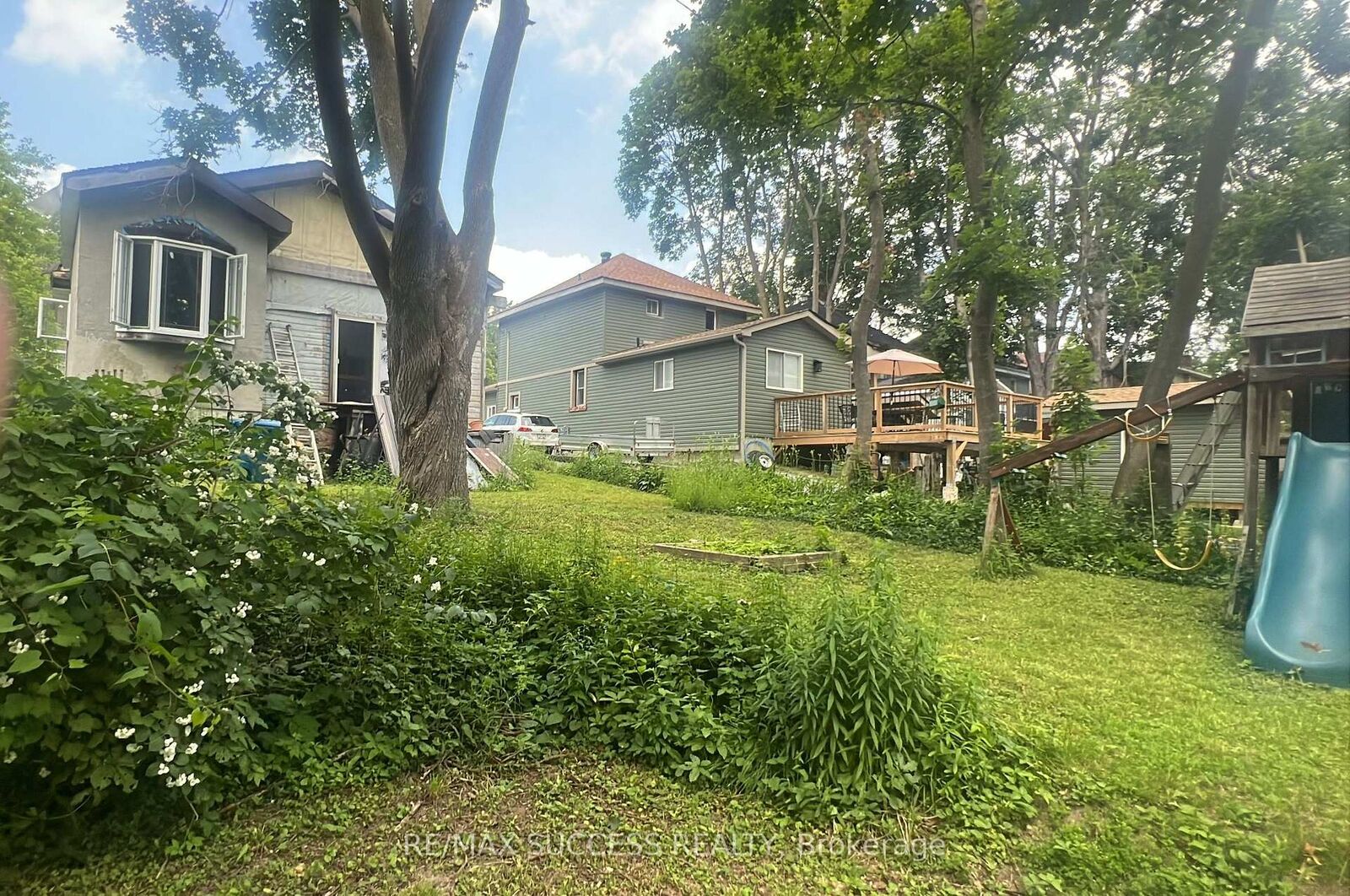 Property Photo: 243 Harvey Street W ON L3V 3M5