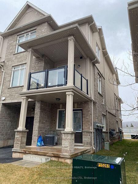 Property Photo: 40 Zinfandel Drive 19 ON L8E 0L1