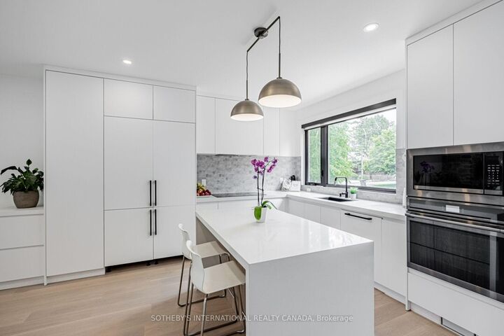 Property Photo: 6 Twenty Fifth Street ON M8V 3P3