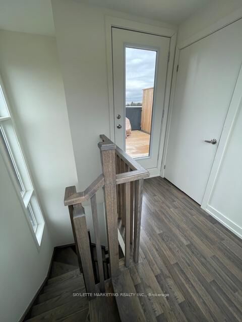 370B Red Maple Road 67 — photo 1