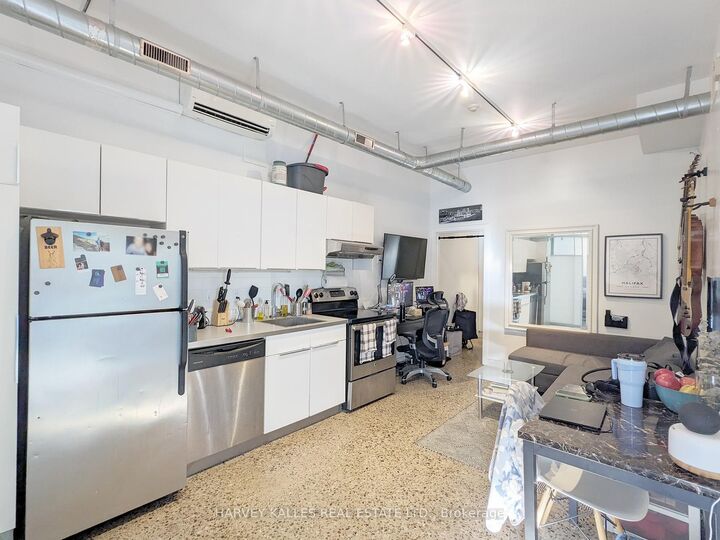 Property Photo: 214 Bathurst Street B1 ON M5T 2R9