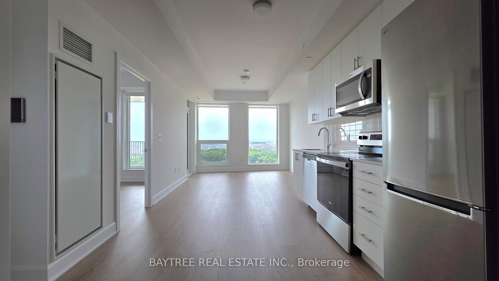 Property Photo:  3240 William Coltson Avenue 1204  ON L6H 8C8 